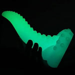 7.1” Realistic Monster Dildo Tentacle Anal Dildo With Strong Suction Cup Luminous Tentacle Dragon Dildo Soft Silicone G-Spot Dildos Anal Dildo Adult Sex Toys For Women Blue
