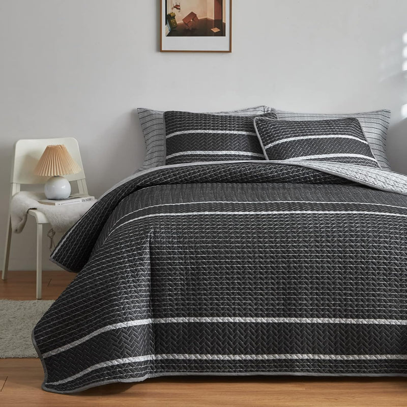 Dark Grey Boho Quilt Set Twin Size For Kids, 2 Pcs White Striped On Black Reve