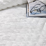 Full/Queen Bed In A Bag White Seersucker Comforter Set With Sheets 7-Pieces All Season Bedding Sets With Comforter, Pillow Sham, Flat Sheet, Fitted Sheet And Pillowcase