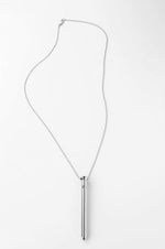 Elegant Vibration Necklace – Discreet Wearable Massager for Luxury Pleasure, Silver