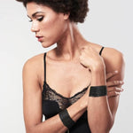 Désir Métallique – Wearable Silver Mesh Bracelets Turn Into Handcuffs With Detachable Chain, 15–24?Cm (Black)