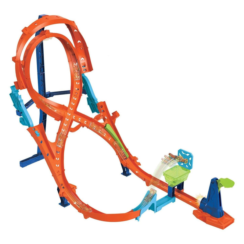 Hot Wheels Toy Car Track Set with Figure-8 Jump & 1:64 Scale Vehicle, 2-ft