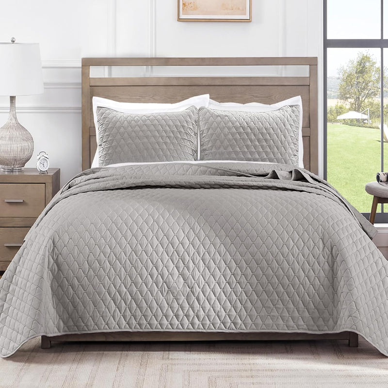 Ultrasonic 3 Piece Full Queen Size Quilt Set With Pillow Shams, Lightweight Be