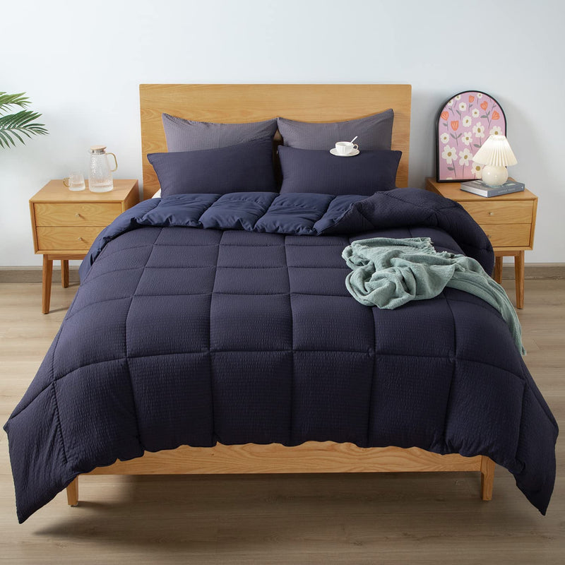 All Season Quilted Comforter Set Twin With 1 Pillow Sham, Cozy Soft Seersucker