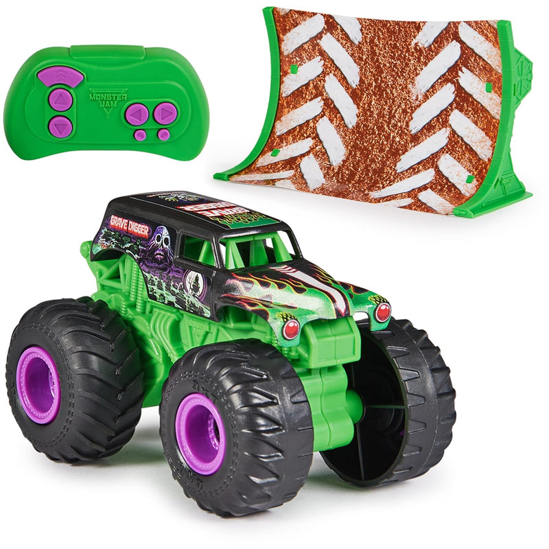 Monster Jam, Official Grave Digger Remote Control Monster Truck, Small 1:64