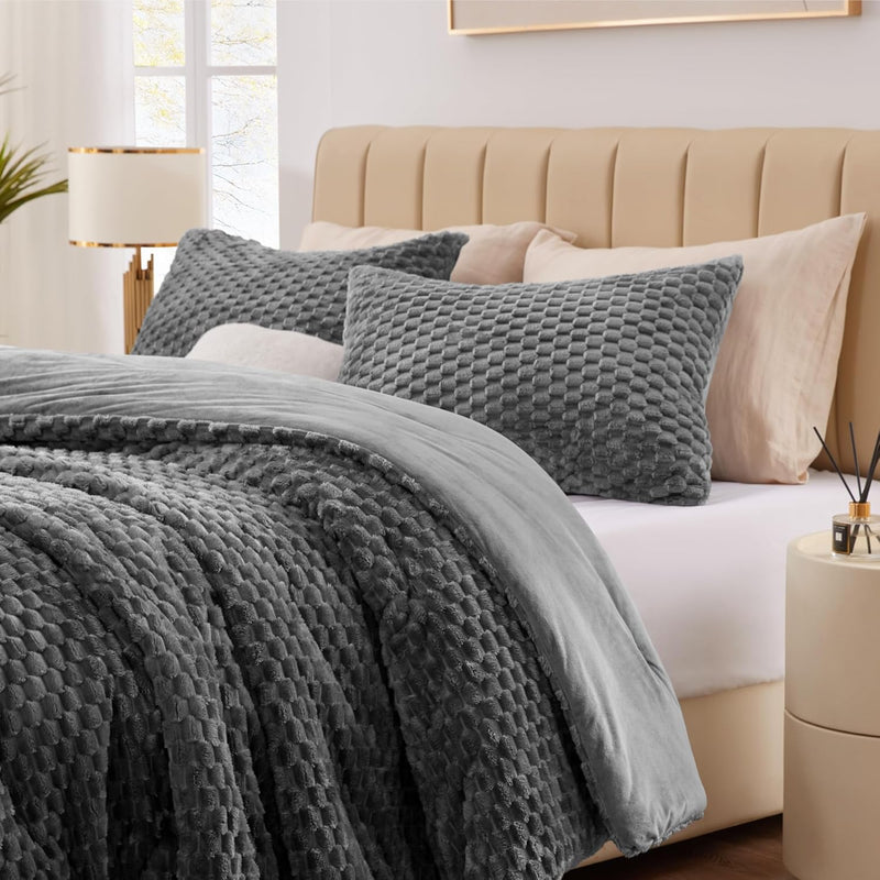 Fluffy Queen Comforter Set - Luxury Faux Fur Brushed Plaid Pattern Bedding Com