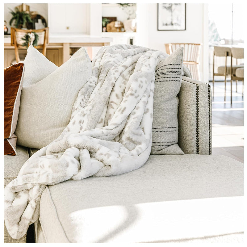 Minky Designs Luxurious Minky Blankets | Super Soft, Fuzzy, And Fluffy Faux Fu