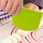 Dogh Scraper Plastic Pastry Cutter For Cake Baking